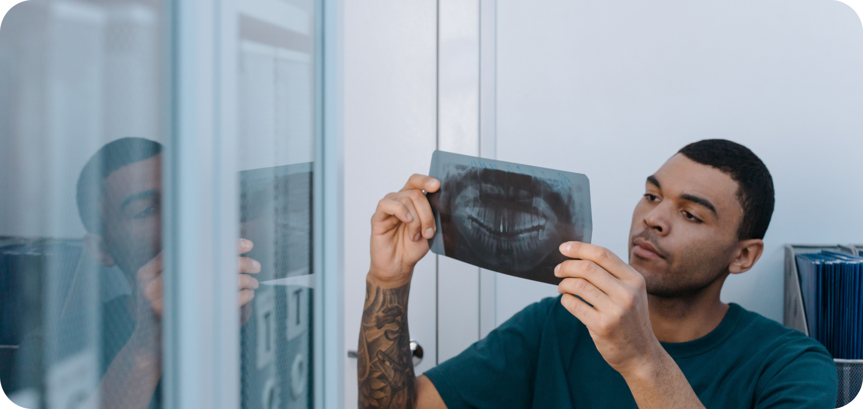 Knowledge word-driven masking using radiology reports